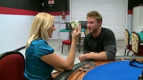Banging Sexy MILF Dallas Diamondz's Cunt on a Poker Table