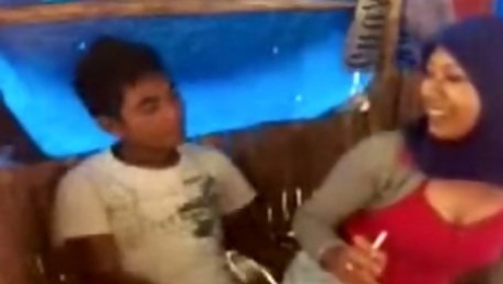 Nasty Malaysian girl gives blowjob to her sexy BF in a hut