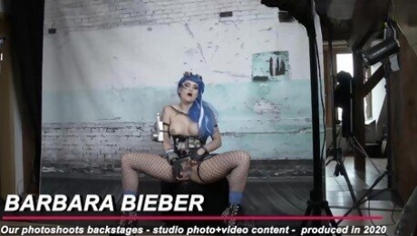 397-Backstage Photoshoot Barbara Bieber - Cosplay