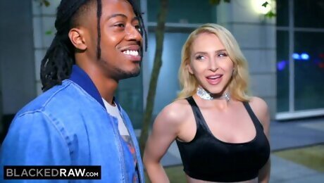 RAW - she went out for a Drink and came back with some BIG BLACK DICK - Alix lynx